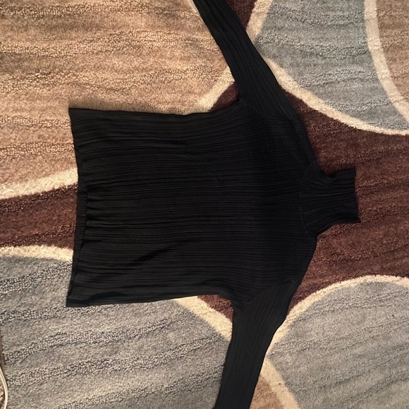 Turtle neck - Picture 2 of 3